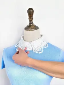 Women's Lace Detachable Design Collar, Vintage Floral Fake Collar Dickey for Sweaters, Dresses & Layered, Stylish Feminine Look Accessory