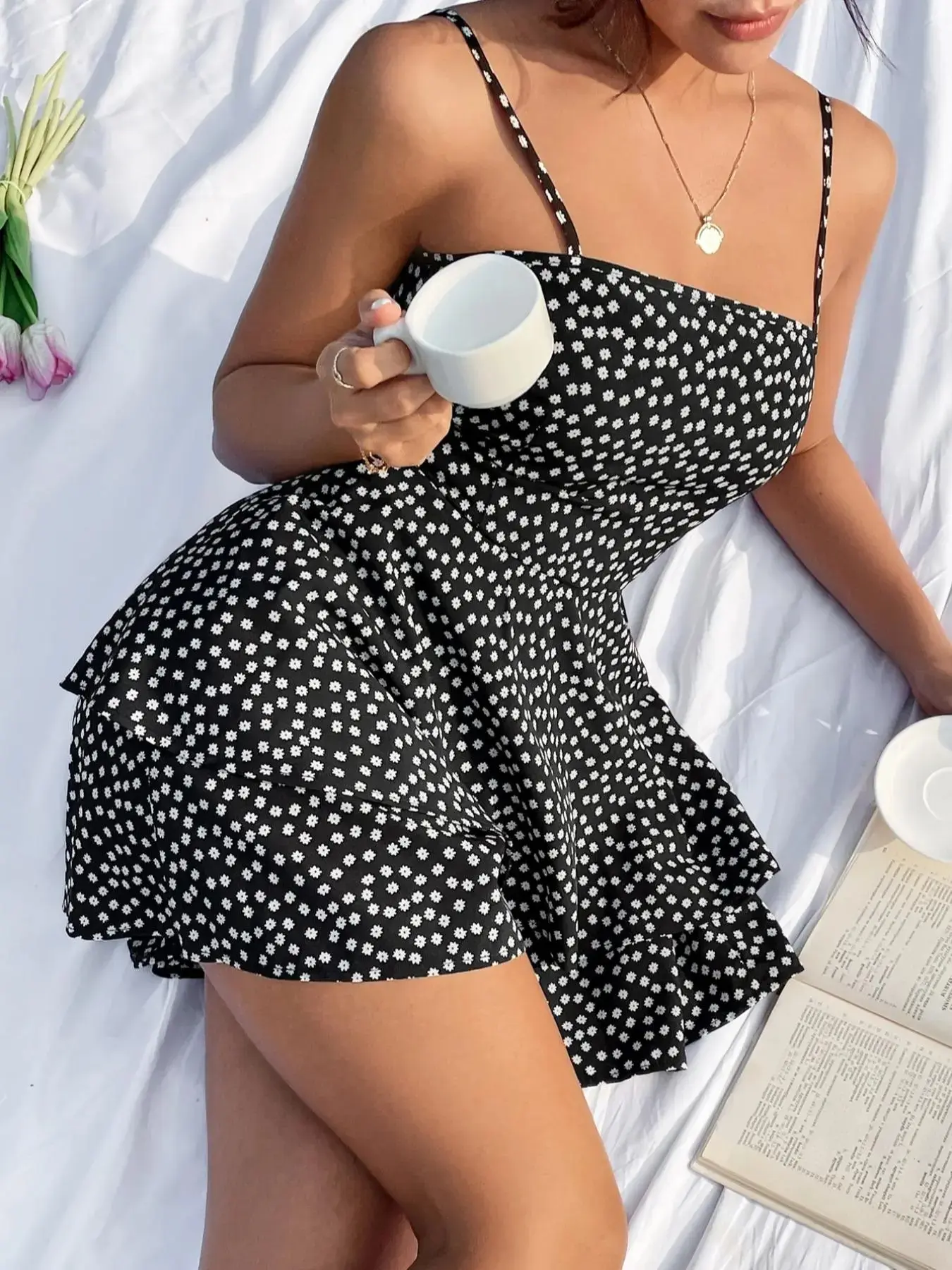 Women's Ditsy Floral Print Cut Out Knot Back Cami Romper, Boho Backless Sleeveless Tiered Layer High Waist Romper for Summer, Fashion  Clothes for Beach