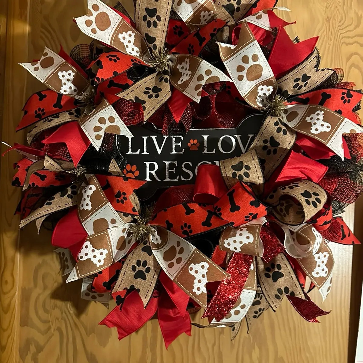 Live Love Rescue! Dog Wreath