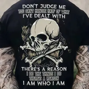 Stylish men’s graphic T-shirt/sweatshirt with 3D skull digital print—casual and comfortable short-sleeve pullover with crew neck, ideal for summer outdoor wear.