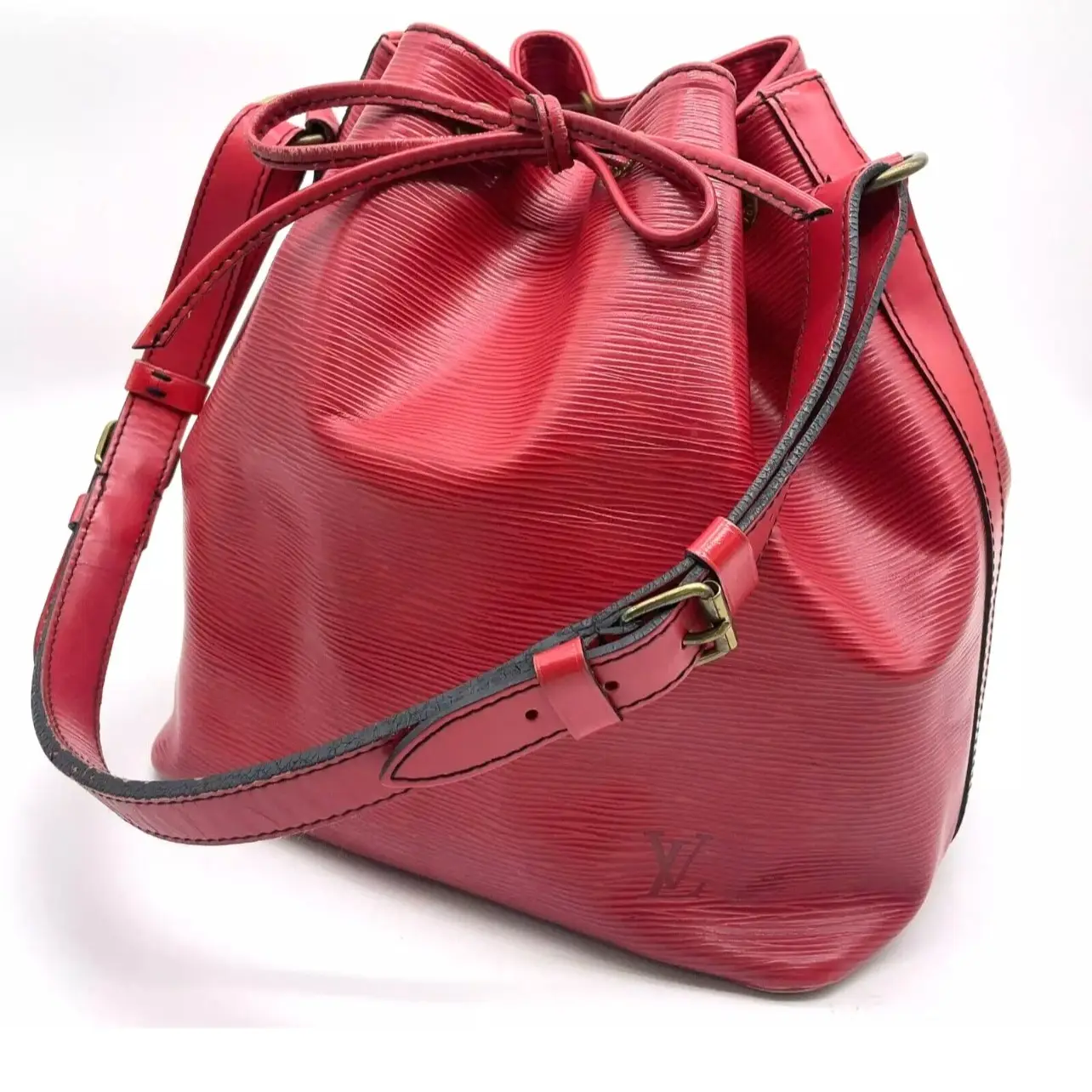 Pre-owned Louis Vuitton Epi Shoulder Bags Red Petit Noe M44107 Shoulder bag for women