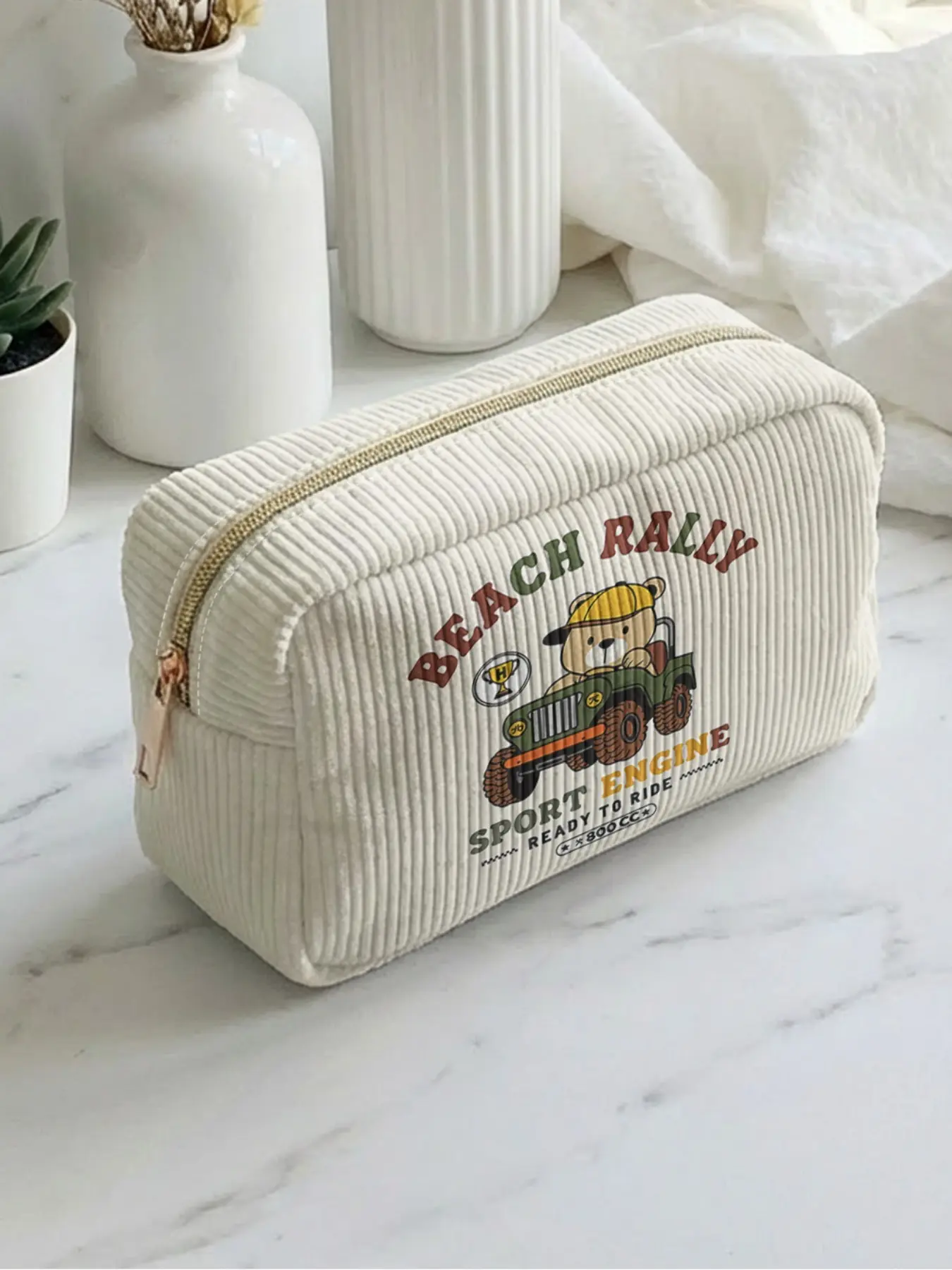 1 piece of 2D printed makeup bag with teddy bear racing pattern + BEACH RALLY, large capacity design, Makeup Pouch |suitable for all seasons/general use| fits daily skincare and various cosmetics | perfect for life and travel