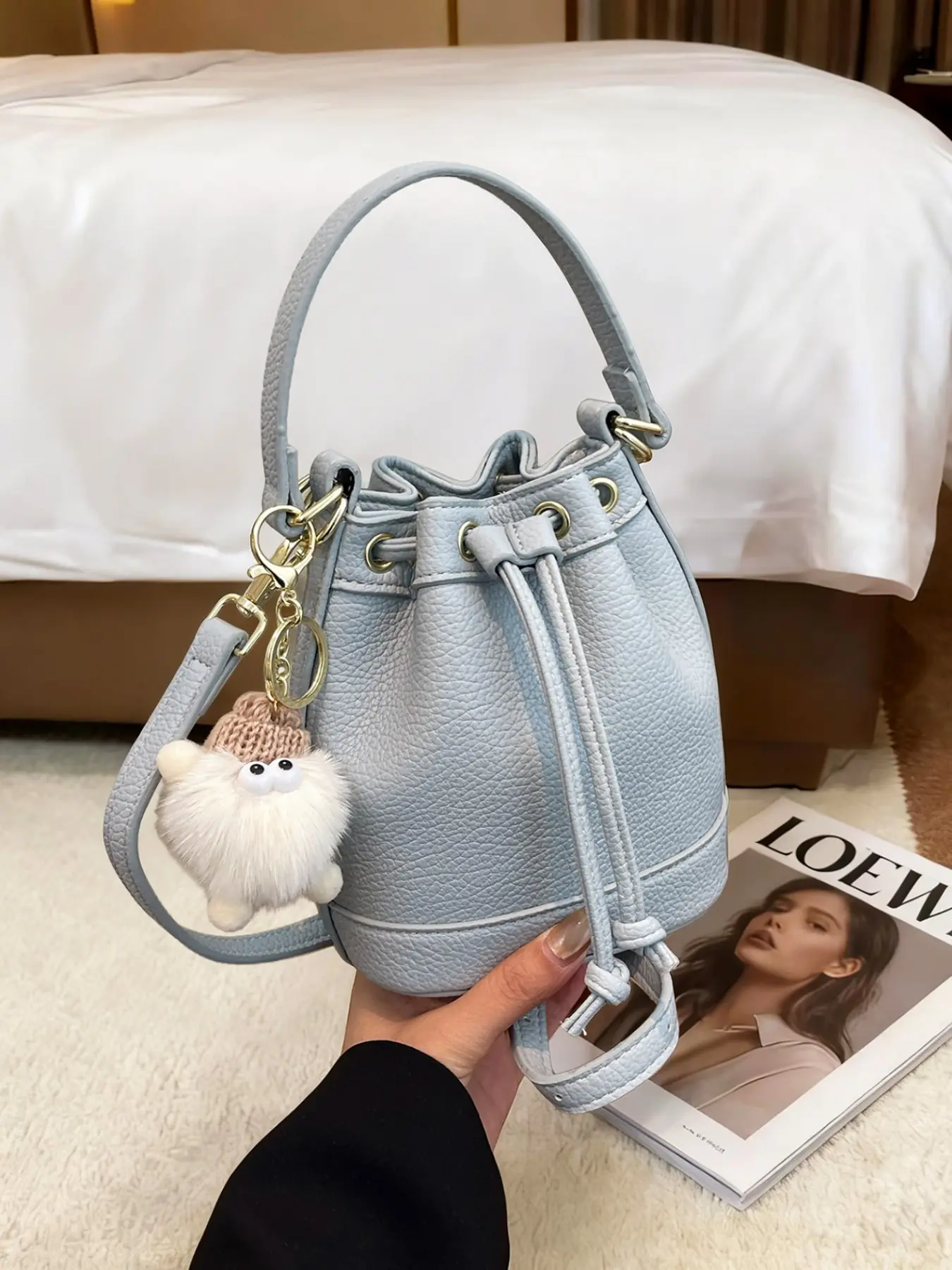 Summer Versatile Bucket Bag, Fashion Single Shoulder Crossbody Handbag, Vintage Drawstring Bags, Stylish and Practical Accessories, Casual Crossbody Bag, Lightweight Shoulder Bag, Fashionable Casual Bag