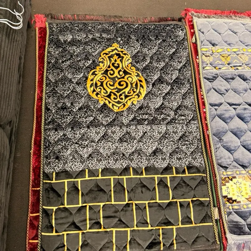 Prayer Rugs, Non-Slip Soft Fabric Islamic Prayer Mats for Daily Worship