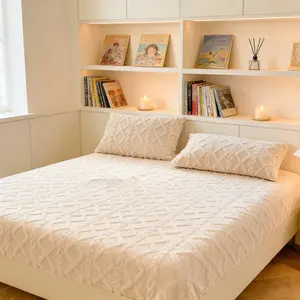 Large Diamond Pattern Bed Skirt, Geometric Embroidered Plush Mattress Cover Set, Decorative Fleece Sheet, Suitable for Adults Kids Pets