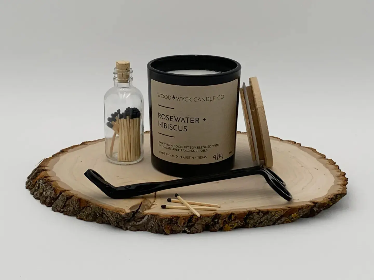 Rosewater + Hibiscus Wood Wick Candle