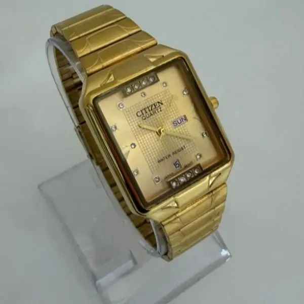 Men's Watch citizen Day and Date Gold dial Men's Watch citizen Day and Date Gold dial