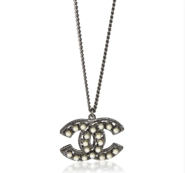 Pre-owned Chanel 2014 Faux Pearl CC Pendant