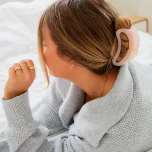 XL Jelly Claw Clip | FINAL SALE