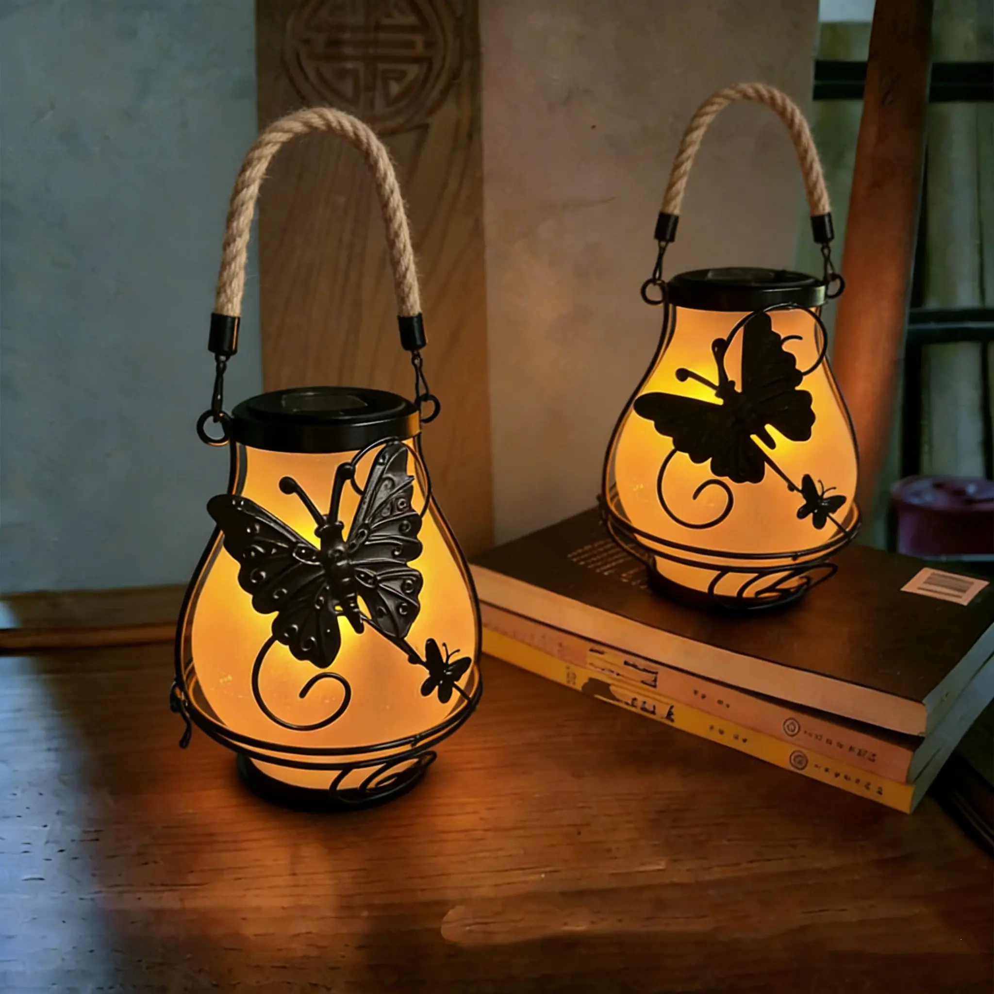 Outdoor solar butterfly LED lighting lantern - A long-lasting, waterproof and environmentally friendly garden and courtyard aesthetic decoration - Suitable for creating a backyard oasis and romantic holiday nights