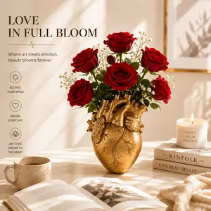Gold Heart Shaped Resin Vase, Modern Nordic Art Decorative Flower Vase for Home Desktop Living Room Decor, Unique Wedding Gift
