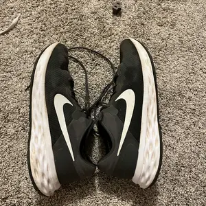 Product Review of SneakERASERS️ Instant Shoe Cleaner: 10 Pack from A**w D**e