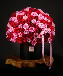 Deluxe Roses - HatBox