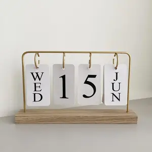 Wooden Desktop Calendar, Creative DIY Desktop Calendar, Office Desktop Ornament, Home Decor, Gift for Friend & Family