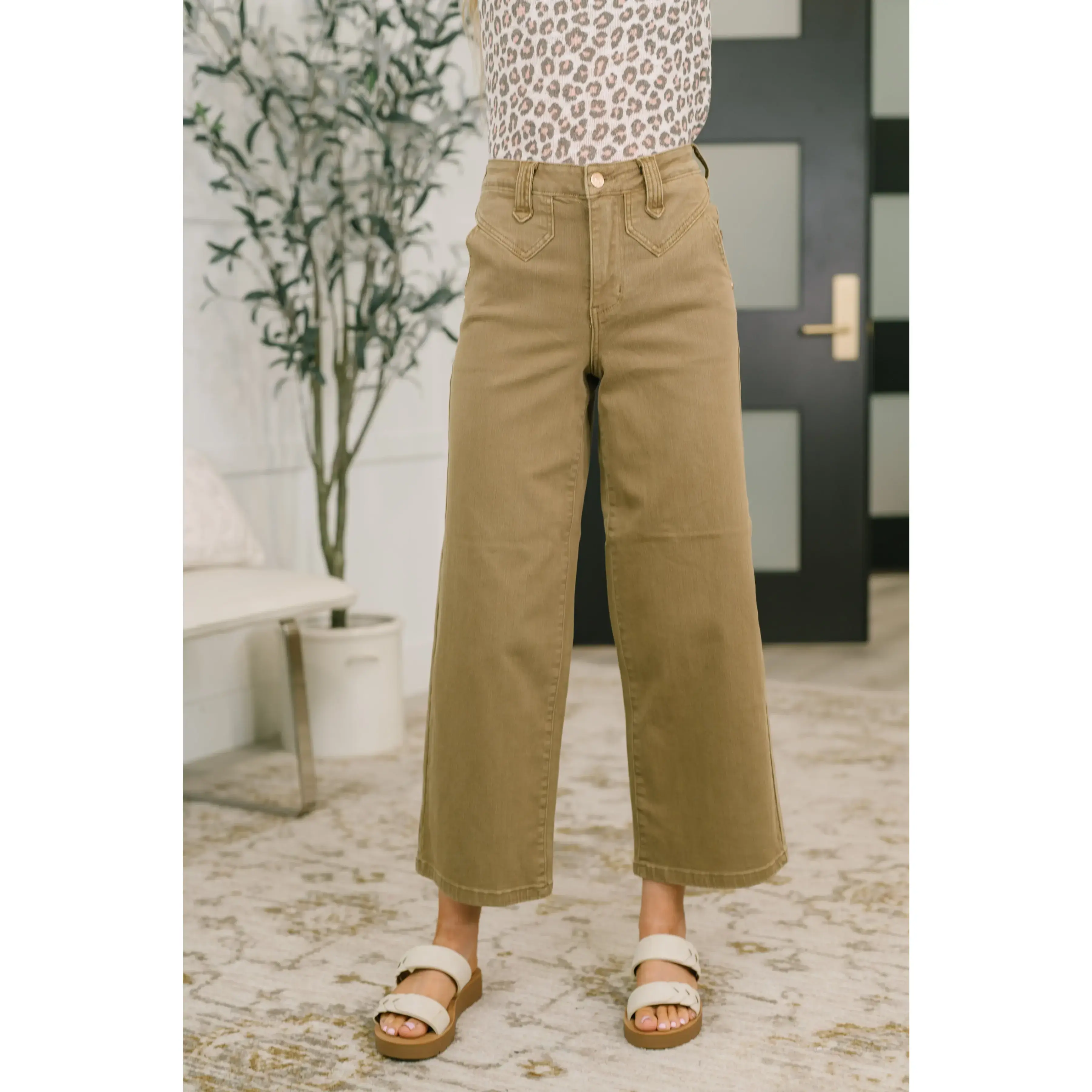 Judy Blue High Waist Wide Leg Ankle Jean in Mocha Chocolate Brown with Vintage Front Yoke 881095, Stretchy Cotton Comfort  Womenswear Denim Bottom Crop Cropped