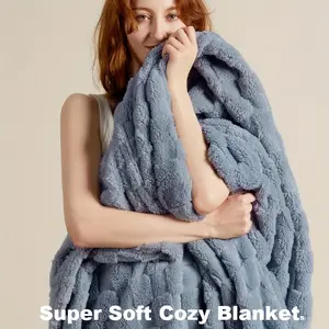 Taffeta Fleece Checkered Throw Blanket, Soft and Fluffy Solid Color Fleece Blanket, All-Season Warmth for Bedroom, Sofa Cover, Camping Gear