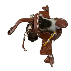 Mini Montura Vaquera Western Style Adorno para Retrovisor Decoración Elegante y Duradera