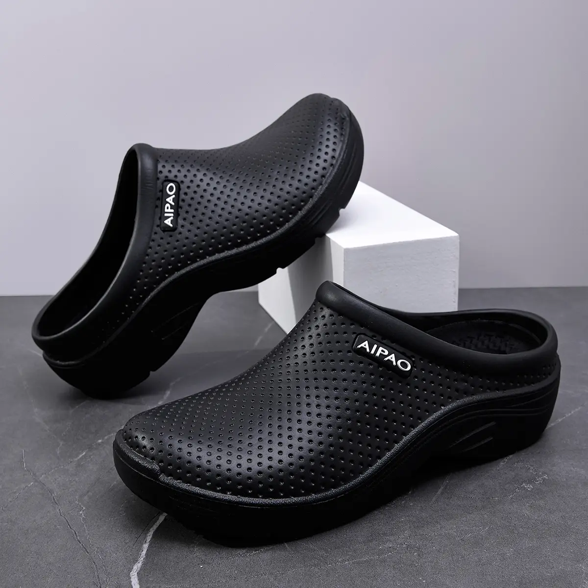 Men and Women Lightweight Black Slip-On Clog Amazon.com | Crocs Unisex-Adult Classic Low Profile  main image 2
