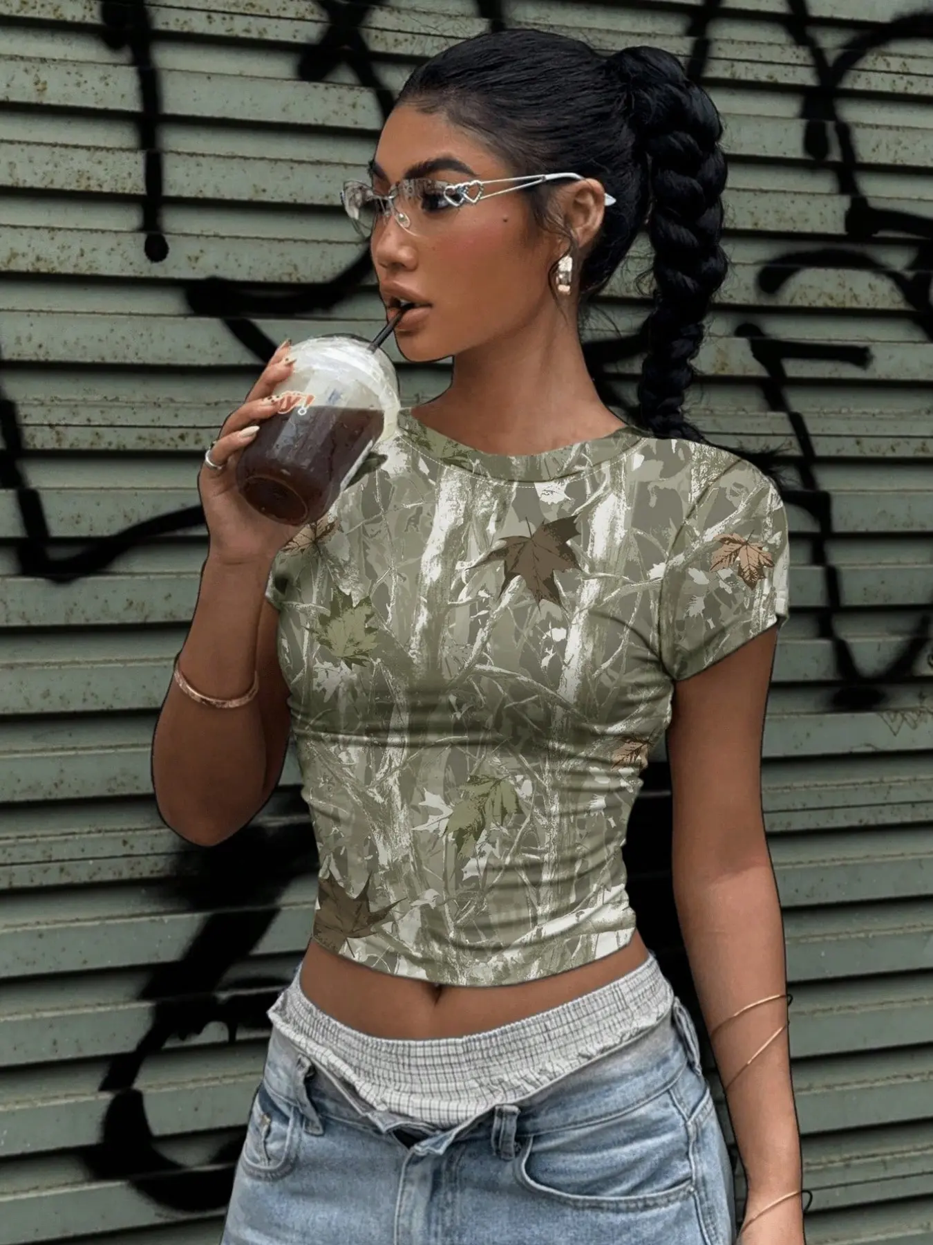 Y2K Camo Slim Fit Lightweight Short Sleeve T-Shirt, Women's Summer Streetwear Crop Top, Sweet & Spicy Style, Highlight Your Figure