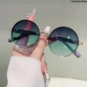 Vintage Round Gradient UV400 Sunglasses - Retro Multi-Color Shades, Stylish Trendy Casual Sunglasses, Funky Vintage Trendy Accessories for Daily Wear Fashionable Eye Protection, Vintage Trendy Sunglasses
