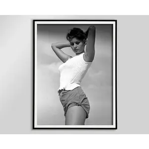 No Framed,Sophia Loren Poster - Black White