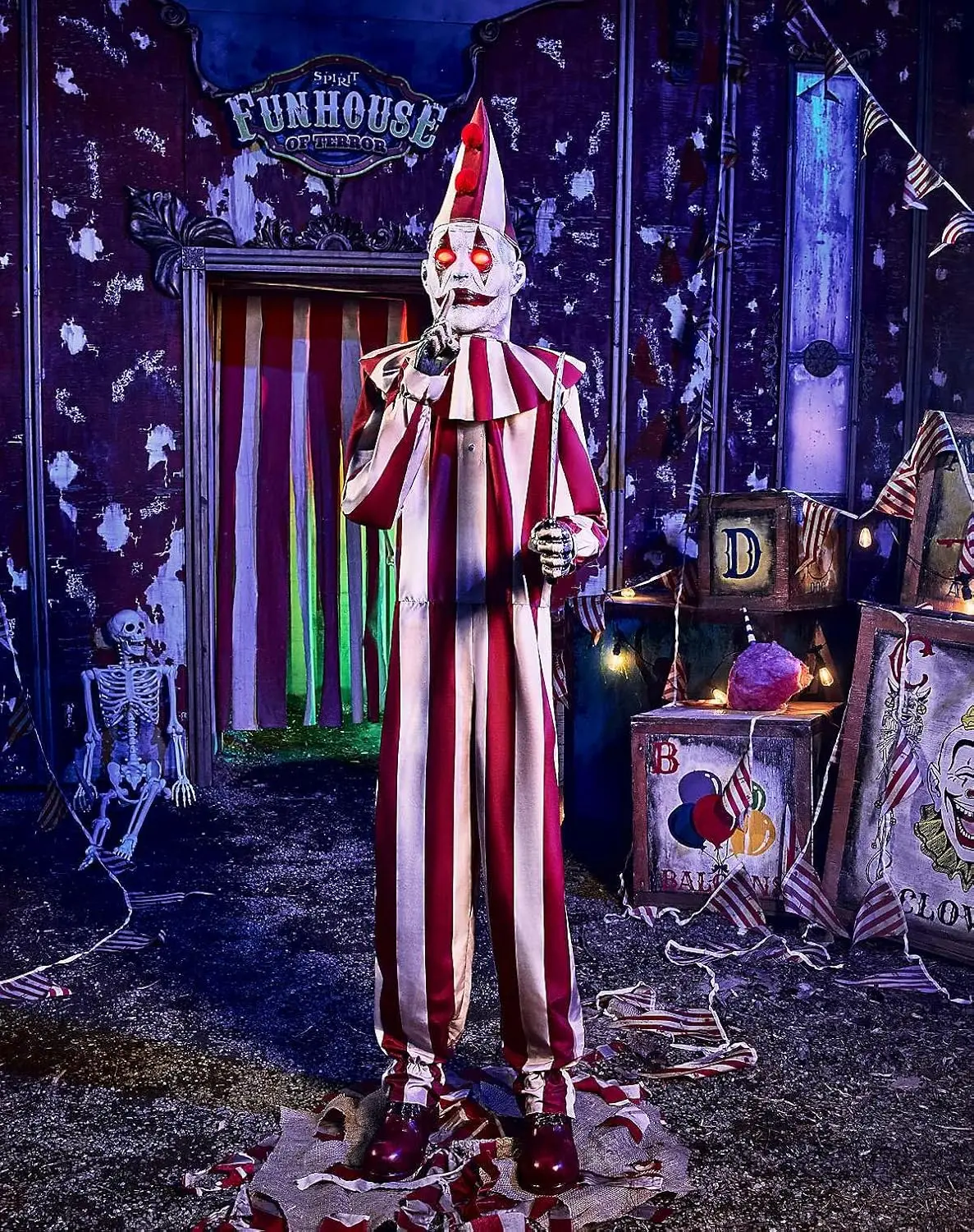 Spirit Halloween 6 Ft 9 in Silent and Deadly Clown Animatronic