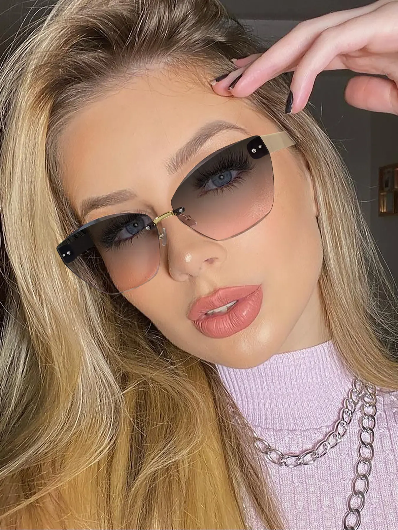 Women's Fashion Sunglasses with Colorful Frame, Dual-Color Lenses, Perfect for Parties and Travel, Summer Trendy Sunglasses, Trendy Fashion Shades, Stylish Design