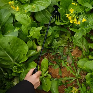 Multi-Function Weeding Tool — A new, durable gardening tool, this portable weeder pulls weeds out by the roots. Ideal for loosening soil, weeding, vegetable gardening, and aerating soil—the perfect choice for all your gardening needs.