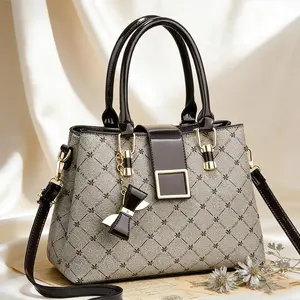 Light Gray Diamond Patterned Handbag, Black Leather Handle, Metal Square Buckle, Bow Decoration, Fashionable Commuter Women's Bag kelly Detachable Strap PU Baguette