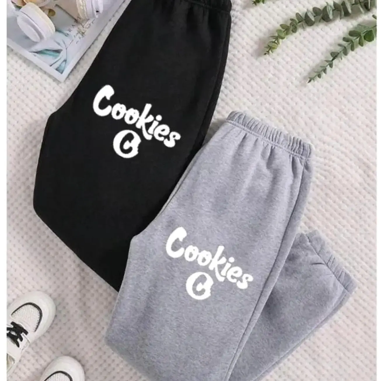 Trendy COOKIES Heavy Blend Unisex Sweatpants - Vintage Sport Graphic Design for Casual Wear - Machine Washable Cotton Blend Classic Fit - Trendy Top Sweatpants, Unisex Cotton Graphic Casual Sweatpants, Cotton Graphic Casual Sweatpants, Gift For Fan 4