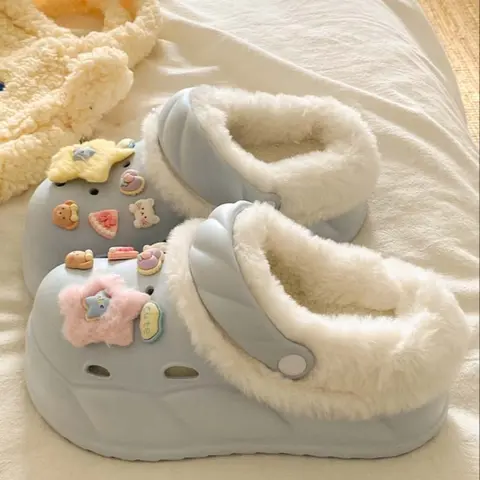New Fashion Casual Fuzzy Hole Shoes, House Slippers, Soft Slippers, Thick Soled Slippers, Cute Star Thick Sole Anti-Slip Warm Winter Footwear, Comfortable and Stylish for Daily Wear, Home Slippers, Indoor Shoes