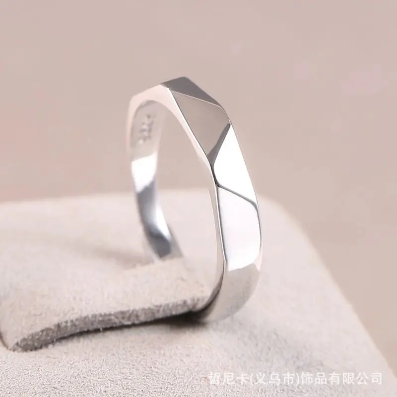 Diamond shaped male ring