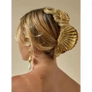 Creative Shell Wavy Hair Claw Clips • Elegant Seashell Design • Trendy Hair Accessories for Women & Girls, Daily & Party Wear
