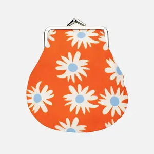 Marimekko Pieni Kukkaro Rakastaa Ei Rakasta Purse