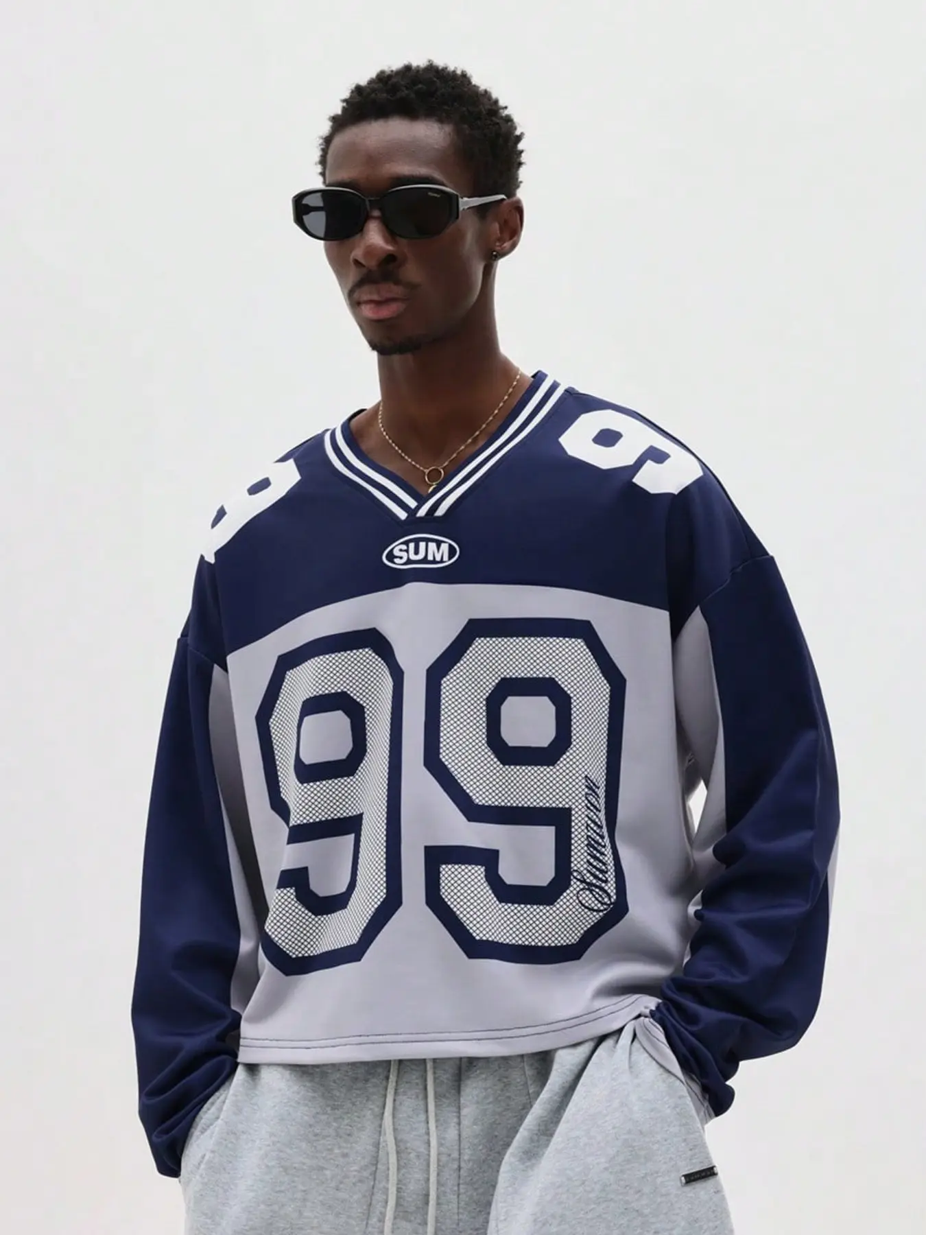 American Vintage Sporty V-Neck Sweatshirt, Colorblock Patchwork + 99 Number Mesh Print, Loose Short Sleeve Trendy Hoodie