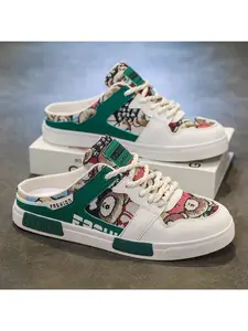 Summer Fashion Men's Half Slippers Suitable for Outdoor Wear Beach Shoes Indoor Home Use Half Slippers Footwear