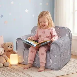 Children's Armrest Sofa - grey star flannel children's sofa. Soft and comfortable, with a handy handle, suitable for children 18 months and older. Foam children's sofa, a great gift for Christmas and birthdays