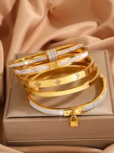 The 5pcs exquisite and fashionable stainless steel High Quality Bracelet showcases a charming and elegant style, making it perfect for dating scenes and an ideal gift to showcase your taste and express your love to her