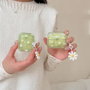 Daisy Pattern Earphone Case with Keychain, Decorative Earphone Protector Cover, Earphone Accessories Compatible with AirPods, Headset