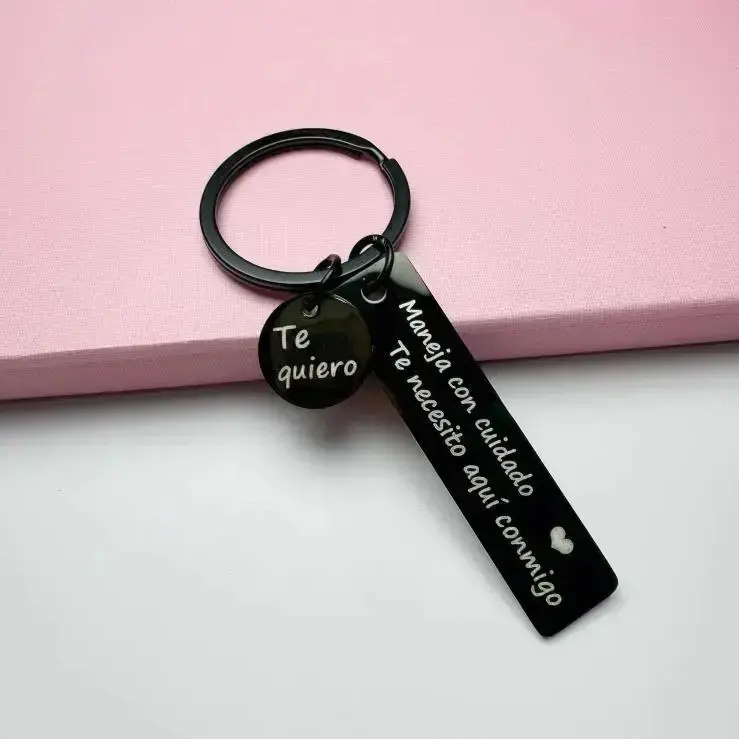 Aesthetic Spanish-Style Letter-Pattern Drive Safe Keychain (1 Count) - Valentine's Day Romance Theme Gift for Boyfriend, Outdoor Fashion Accessory, Aesthetic Keychain