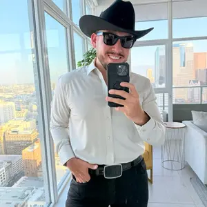 SIMPLE CUBE LONG SLEEVE (FITTED)