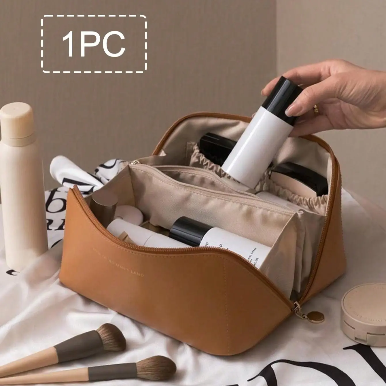 Large Capacity Travel Makeup Bag, Fully Expandable for Easy Access, Women's Washroom Kit, Vegan Leather, Multi-Functional, Travel Cosmetic Bag