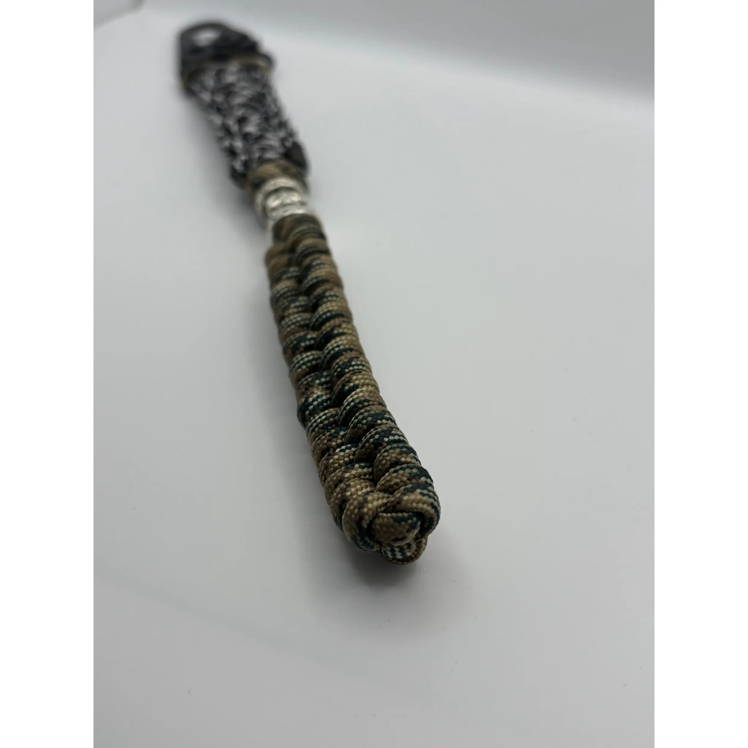 Handmade Rattlesnake Knot Paracord Keychain (Tan)