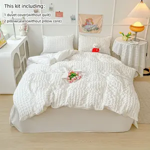 Small grid Seersucker duvet cover set, including 1 duvet cover and 2 pillowcases, suitable for all seasons, with zipper closure