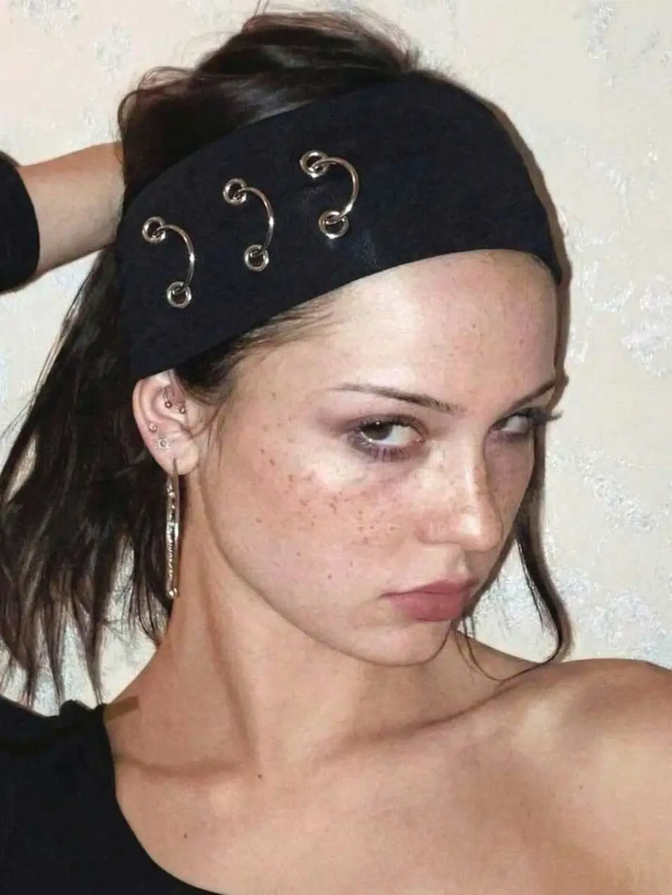 1pc Fashion Punk Headband,Gothic Style Camouflage Pattern Soft Non-Slip Elastic Hollow Beach/Holiday Headband