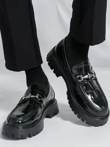 Men's Business Style Solid Color Chain Decor Loafers, Fashionable Round Toe Flat Shoes for Work Office, Male All-match Commuter Shoes for Daily Wear, Round Toe Footwear