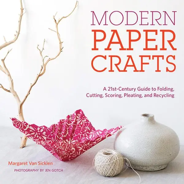 USED Book - Modern Paper Crafts: A 21st-Century Guide to Folding, Cutting, Scoring, Pleating, and Recycling by Van Sicklen, Margaret (Spiral-bound) - english
