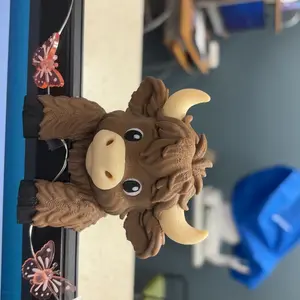 Highland Cow Monitor Buddy and Screen Sitter, 3D Printed Emotional Support Desk Companion and Office Decor