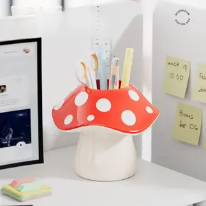 Cute Mushroom-Shaped Storage Box with Polka Dot Lid, Compact Desktop Organizer for Office and Home, Multifunctional Mini Holder for Pens and Brushes, Stationery Storage Organizer, Desk Organizer Tidy, Stationary Organizer Holder, Marker Pen Holder