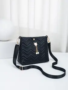 Elegant Wave Pattern Casual Shoulder Bag, Trendy New Fashion Crossbody Bucket Bag with Cat Head Decoration, Versatile Women's Handbag